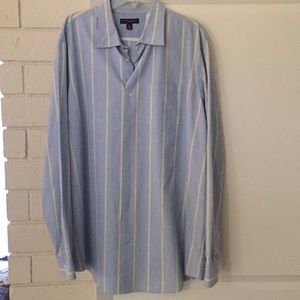Classic fit , blue striped dress shirt